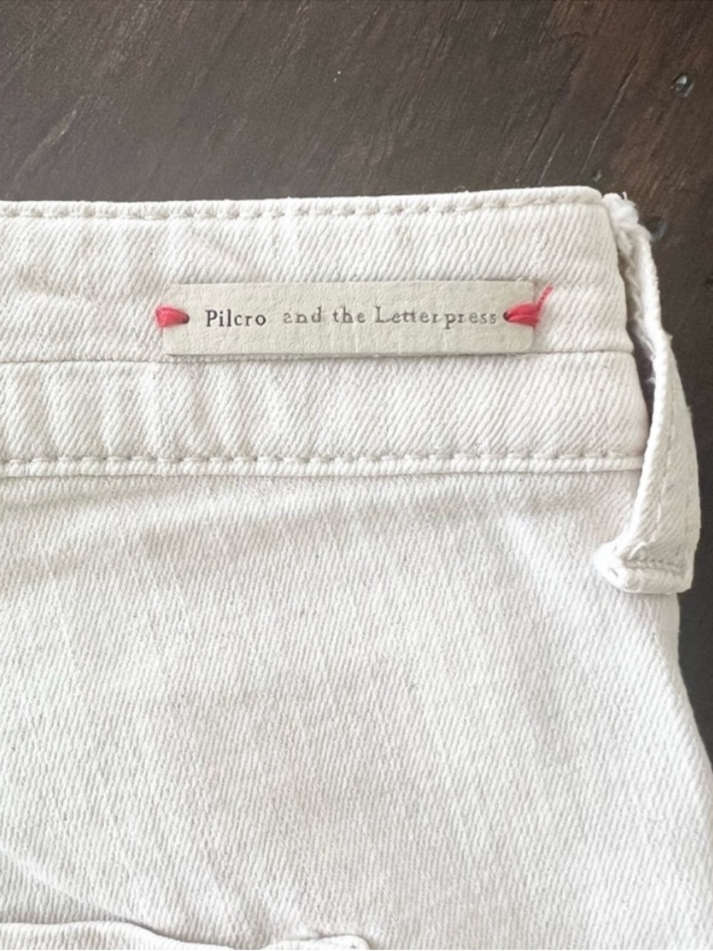 Pilcro Anthropologie Ivory Denim Shorts 26 High Rise Button Fly Boyfriend - Picture 8 of 10